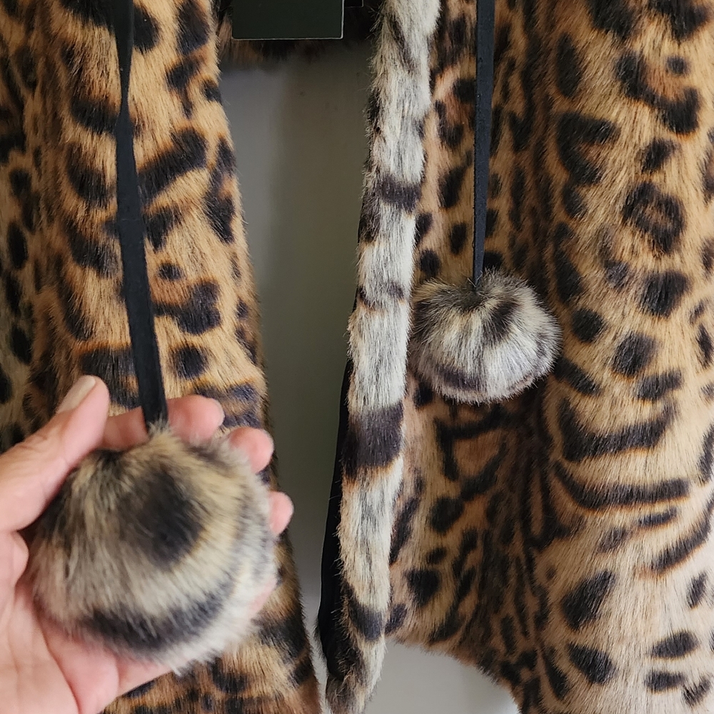 Leopard 🐆 Half cape